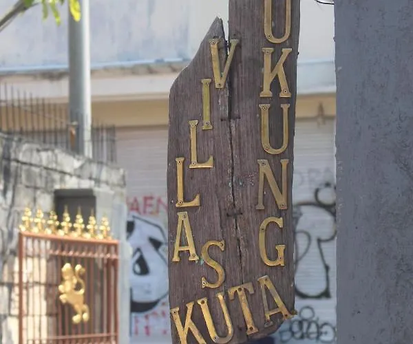 Jukung Villa Kuta Lombok