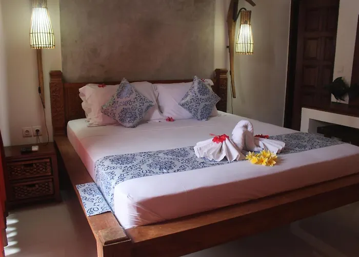 Villa Jukung Kuta Lombok